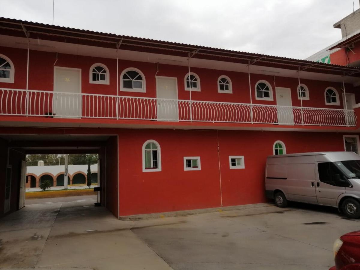 Hotel Real Cadereyta de Montes Buitenkant foto